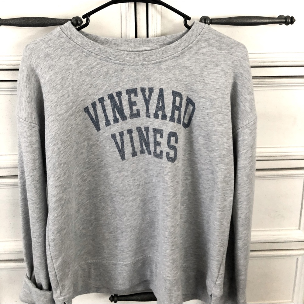 vineyard vines crewnecks